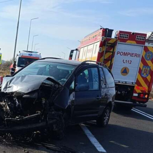 Accident rutier la iesirea din Arad, sase persoane ranite