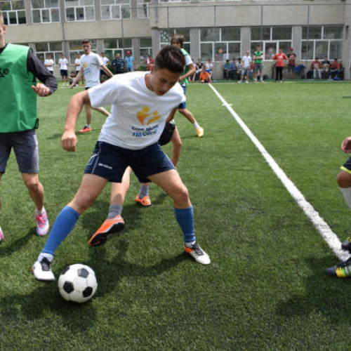 Foto Cupa Justiției, ediția a V-a: Elevii din Timiș joacă fotbal și luptă împotriva traficului de persoane la Giarmata