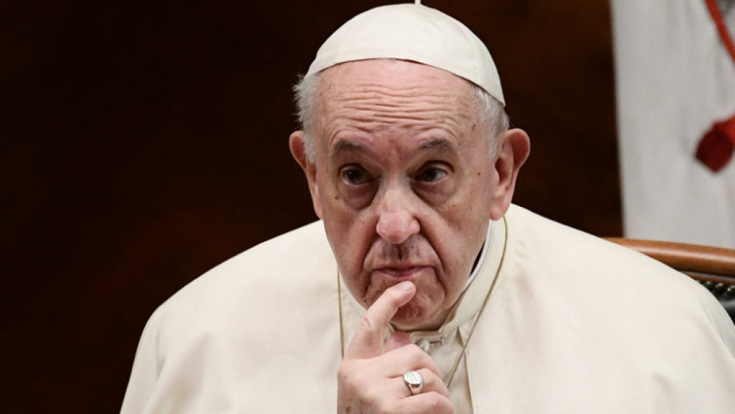 Papa Francisc, îngrijorat de sănătatea sa, după o spitalizare cu bronșită severă