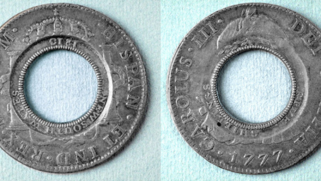 Polonia primește înapoi o monedă Holey Dollar din 1813