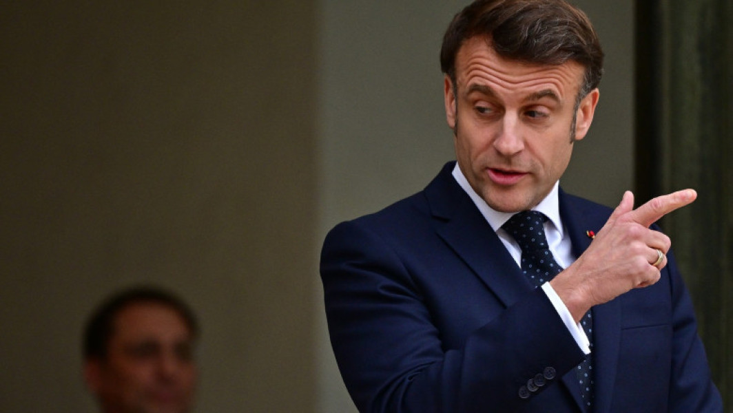 Macron discuta cu Merz despre victoria conservatorilor din Germania
