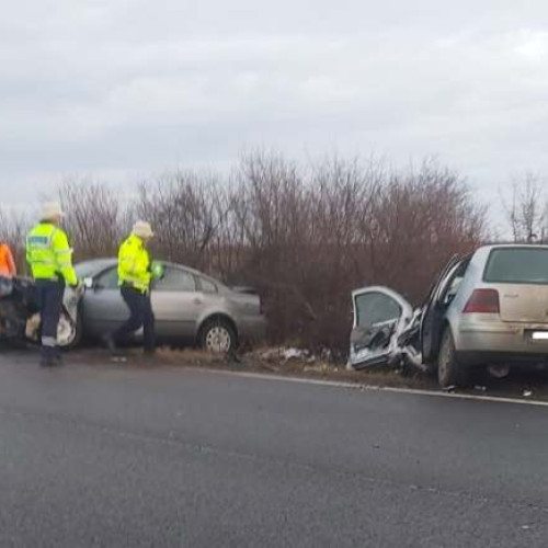 Accident cu doi răniți lângă Jebel