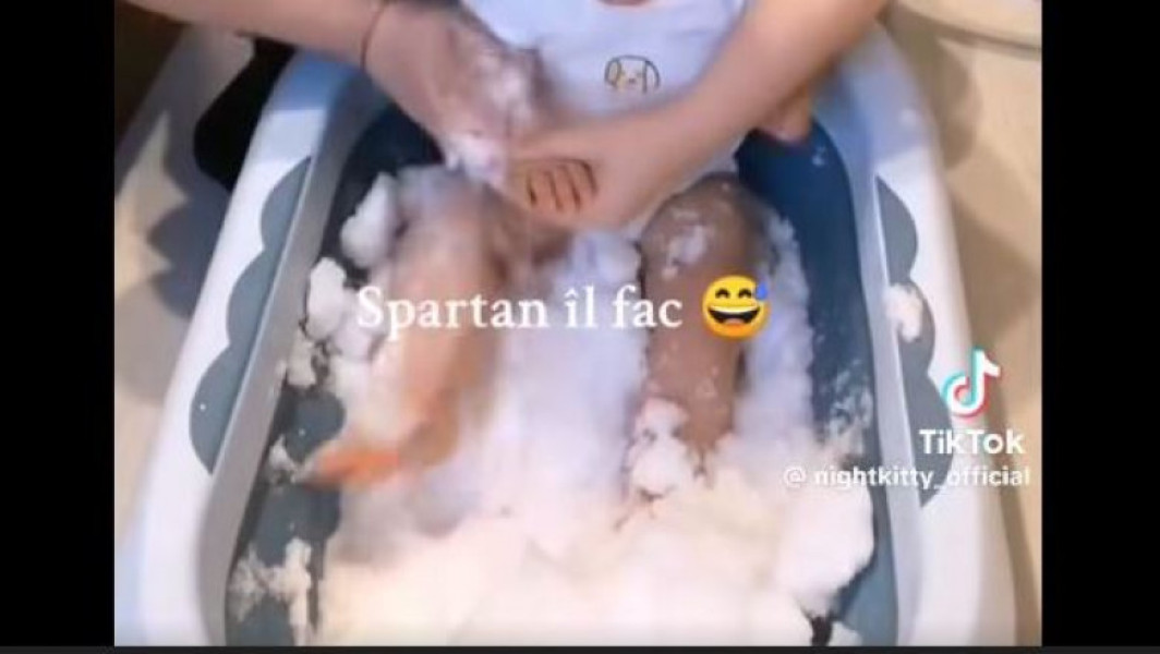 Femeie cercetată pentru rele tratamente aplicate minorului