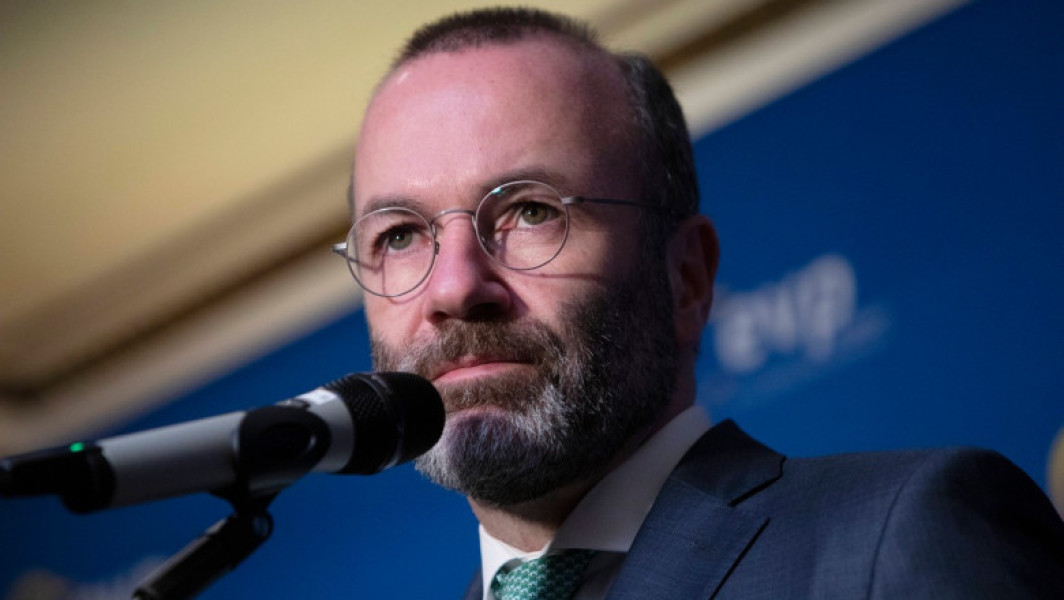 Cereri de reformare a politicii de apărare europene
