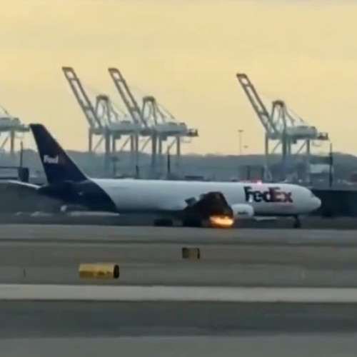 Aterizare de urgență a unui avion cargo FedEx în New Jersey