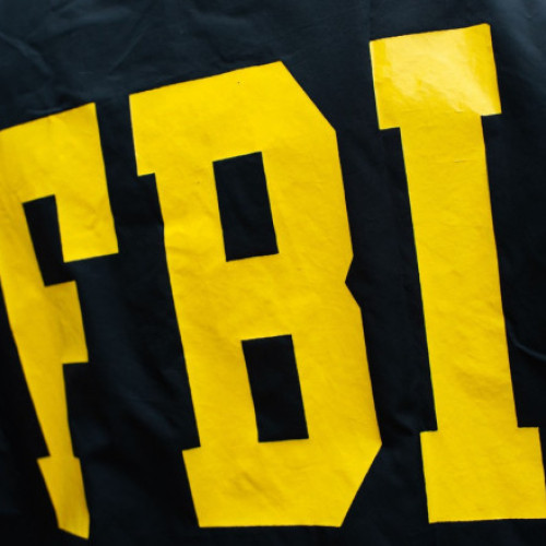 Elev din București cercetat de FBI pentru terorism