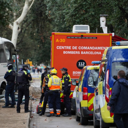 Coliziune între două autocare în Barcelona: 34 de răniți, patru în stare gravă