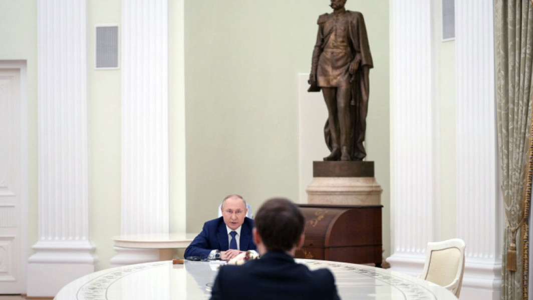 Rusia avertizează Franța despre pericolele retoricii belicoase