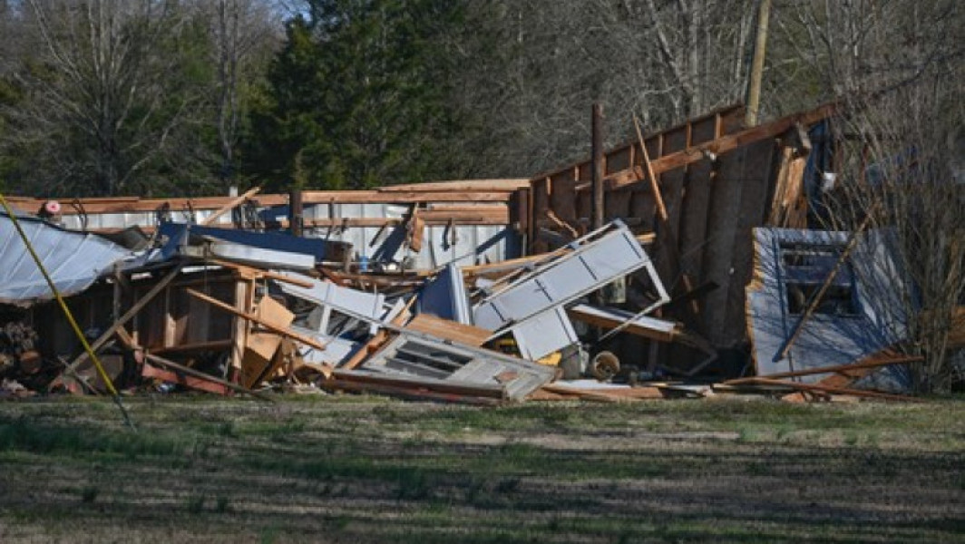 Tornade devastatoare în Statele Unite: Peste 17 morți