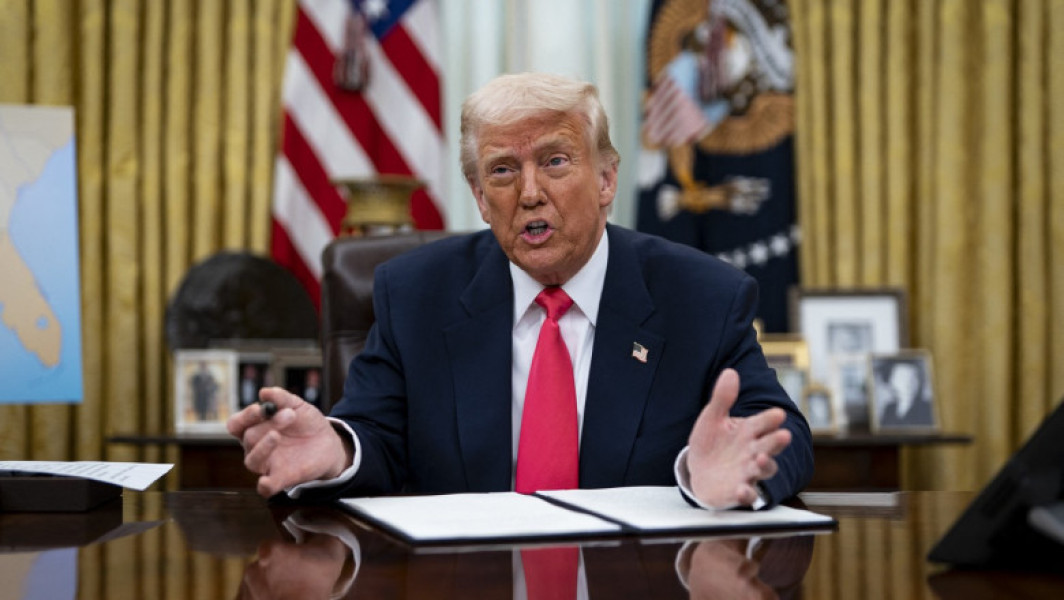 Donald Trump încearcă expulzarea membrilor unei bande venezuelene, dar un judecător blochează decizia