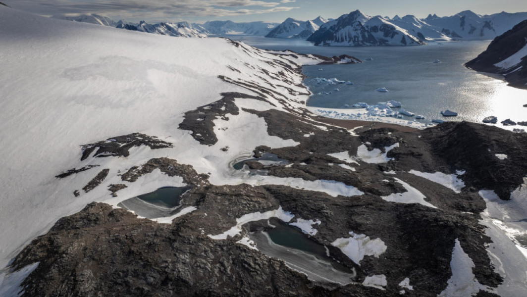 Oamenii de știință sud-africani în Antarctica se confruntă cu o situație alarmantă