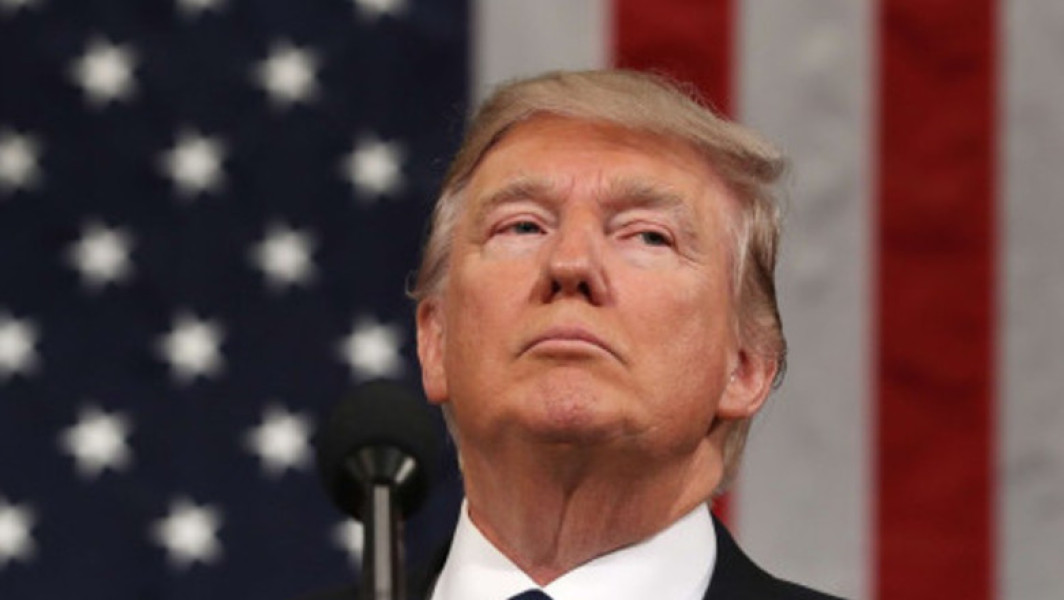 Trump avertizează Iranul în legătură cu atacurile Houthi