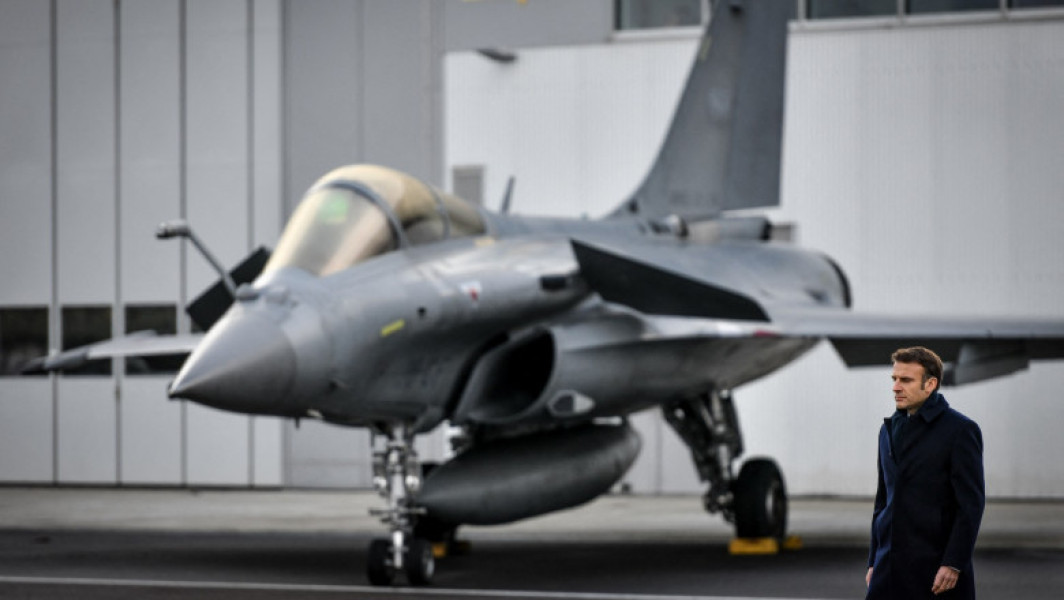 Macron anunță creșterea comenzilor pentru avioanele Rafale în contextul geopolitic actual