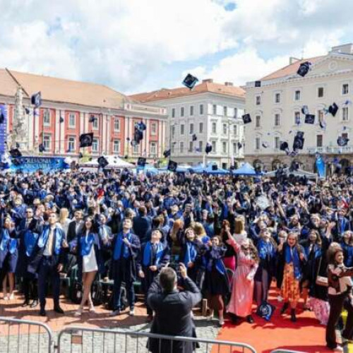 Ceremonia de absolvire a studenților UVT 2025 a adunat peste 2.000 de participanți