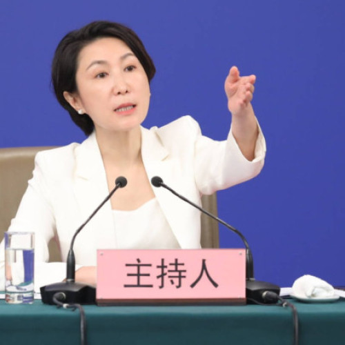 Beijingul protestează împotriva "politizării" educației