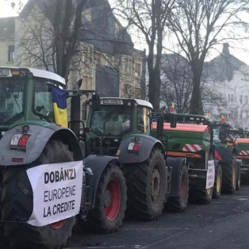 Tractoarele rămân în parcarea Modex pentru câteva zile