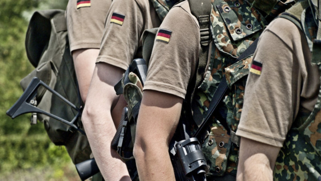 NATO cere Germaniei să furnizeze 40.000 de soldați