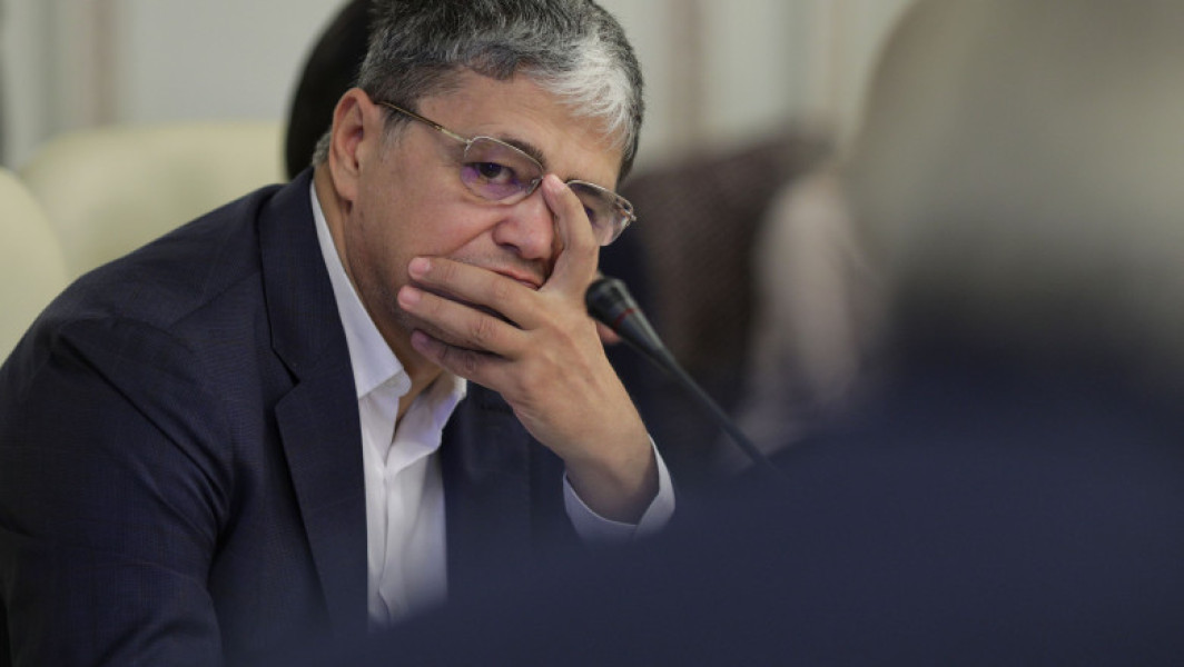 Marcel Bolos: România nu poate reduce cheltuielile cu 30 miliarde de lei fără creșteri de taxe