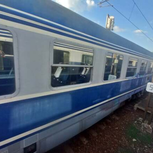 Programul estival de transport &quot;Trenurile Soarelui&quot; va funcționa între 13-14 iunie și 6-7 septembrie, conform informațiilor citate de site-ul tion.ro. În acea perioadă, CFR Călători introduce 32 de curse suplimentare către litoralul Mării Negre, ajungând astfel la un total de 54 de legături directe între marile orașe ale țării și zonele de vacanță de pe litoral.