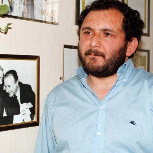 Giovanni Brusca, fost membru al mafiei siciliane Cosa Nostra, a fost eliberat din închisoare după 25 de ani de detenție și patru ani de eliberare condiționată, potrivit digi24.ro. Conform surselor judiciare citate de EFE, el se află acum în programul de protecție a martorilor și locuiește departe de Sicilia, cu o identitate falsă, fiind unul dintre cei mai apropiați colaboratori ai liderului Cosa Nostra, Salvatore "Toto" Riina.
