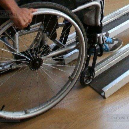 Timișoara oferă gratuitate pentru persoanele cu dizabilități în transportul în comun