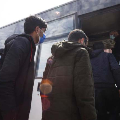 Proces pentru traficanți de migranți care au încercat să ajute nepalezi la trecerea ilegală a frontierei