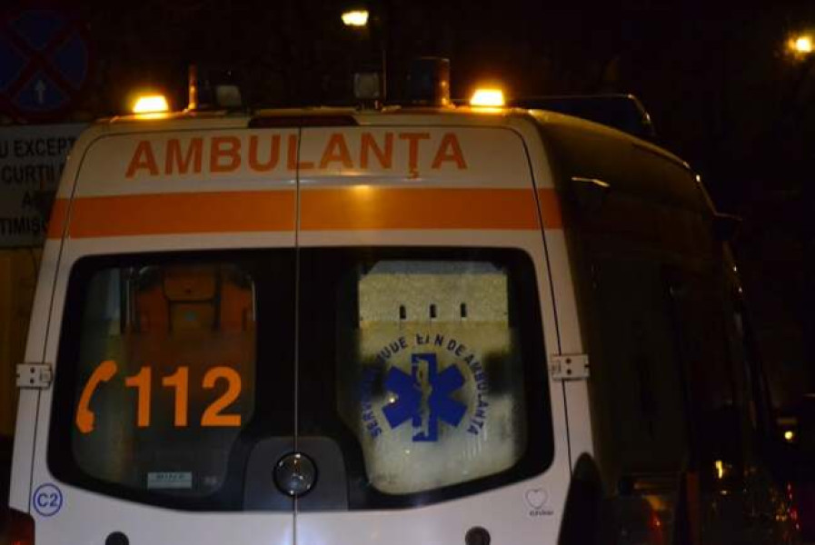 Accident între microbuz al Jandarmeriei și TIR, fără răni
