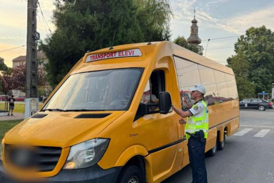 Controale rutiere la transportul elevilor, la începutul anului școlar