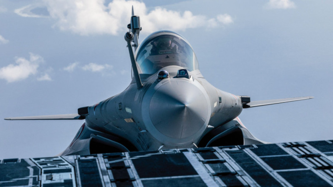 Franța trimite Rafale pentru protecția spațiului aerian european