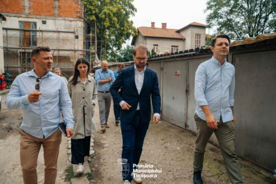 Garajele de pe bulevardul Dragalina vor fi demolate pentru construirea unei parcări moderne