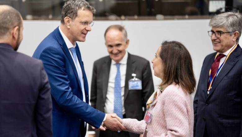 Ministrul Apărării Ionuț Moșteanu a discutat cu omologul spaniol despre cooperarea NATO și securitatea regională