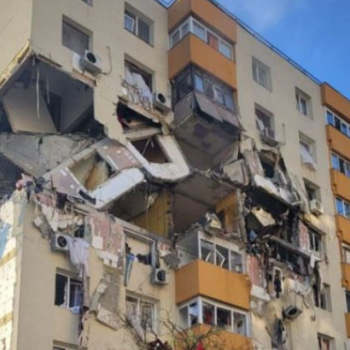 Două persoane au murit în explozia de la un bloc din Rahova, mai mulți răniți