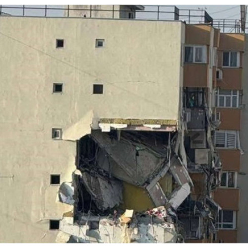 Explozie puternică la un bloc din Sector 5 al Capitalei: martoră povestește efectele