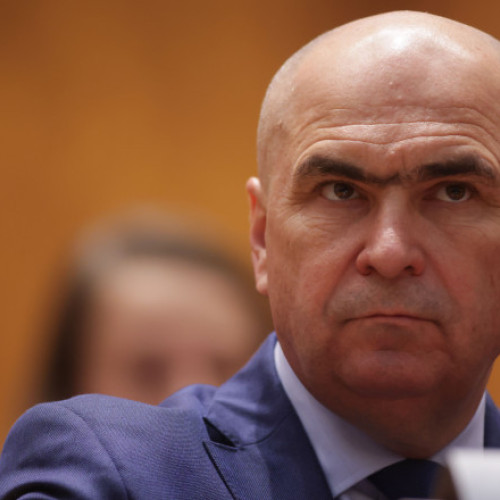 Premierul Bolojan susține reducerea cu 10% a posturilor din administrația locală