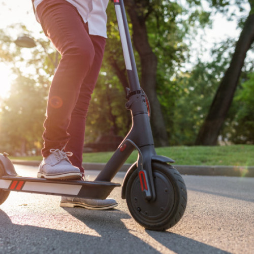 Crește numărul amenzii pentru utilizatorii trotinetelor electrice în 2025