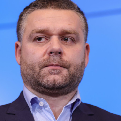 Ciucu propune un referendum privind pensiile speciale la alegerile locale parțiale din 2024