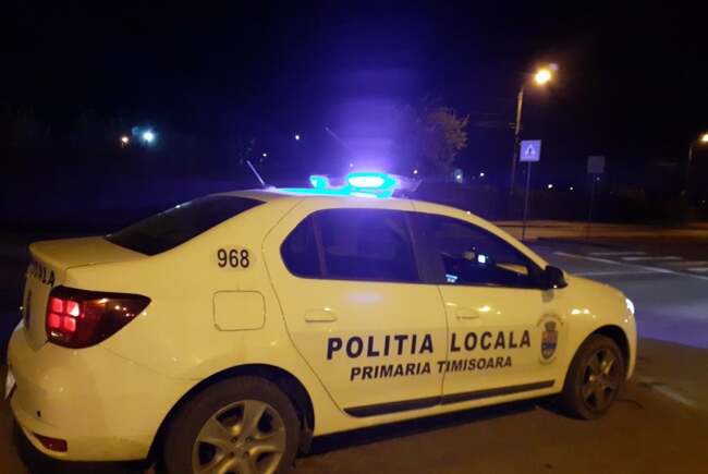 Agressiune în Dumbrăvița: femeie lovită și autoturism avariat de fostul concubin