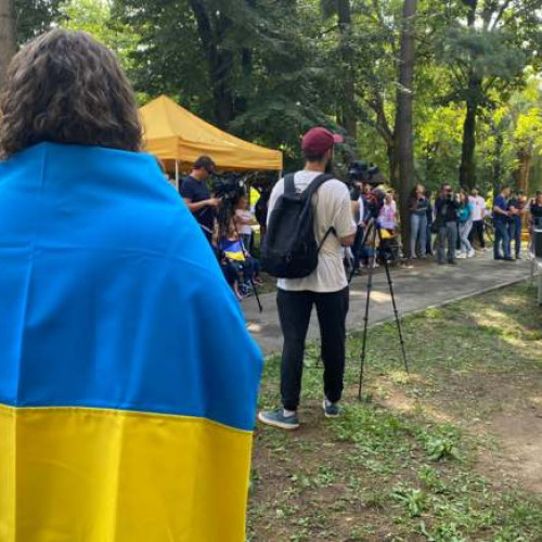 Doi ani de sustinere a comunitatii ucrainene, celebrati la Timisoara

Titlul de "Doi ani de sustinere a comunitatii ucrainene, marcați la Timișoara" poate fi reprodus ca o stire in Romania ca: "Sustinere comunuma ucrainena, aniversata la Timisoara