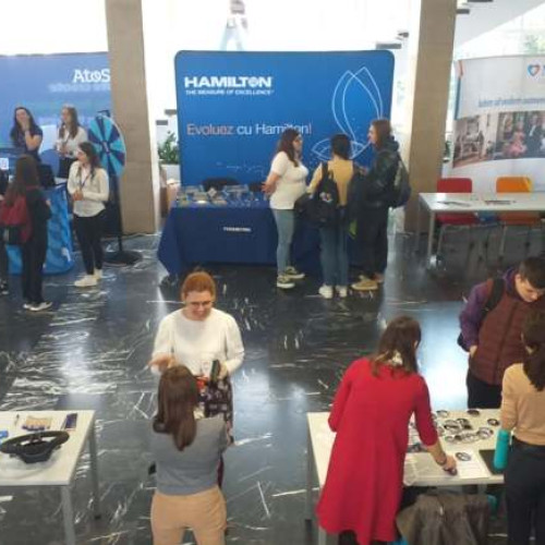 Career Days la UVT: oportunități de practică și posturi pentru studenții timișoreni