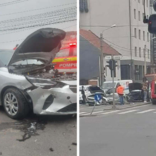 Accident rutier la Timișoara: Femeie rănită într-o coliziune în lanț la intersecția Bărnuțiu-Samuil Micu