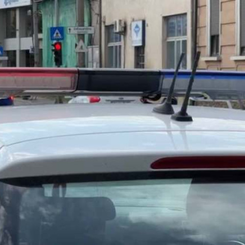 Mașină furată din Timișoara, găsită la Oravița de polițiști. Hoțul, reținut fără permis