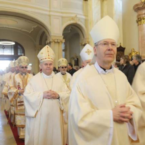 Programul celebrărilor Paștelui la Catedrala Romano-Catolică din Timișoara / Vicaria Romano-Catolică Timișoara anunță programul pentru liturgiile de Paște