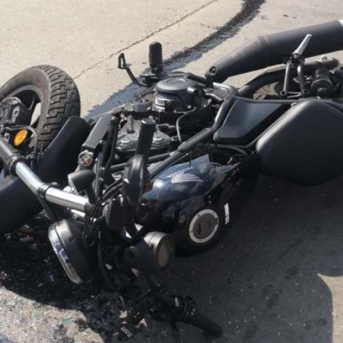 Un motociclist transportat la spital în urma unui accident rutier pe Bulevardul 16 Decembrie din Timișoara